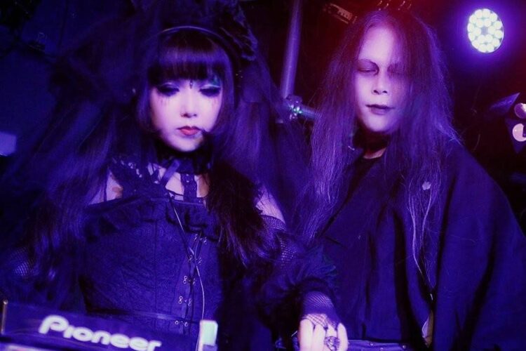 ARTISTS - TOKYO DARK CASTLE